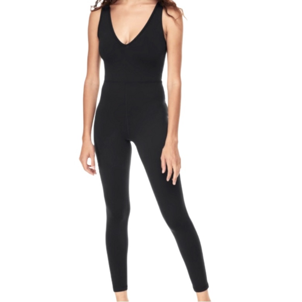 Aritzia Wilfred Free Black Sleeveless Jumpsuit